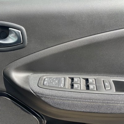Renault Zoe R135 EV50 52kWh Iconic Auto 5dr (Boost Charge)