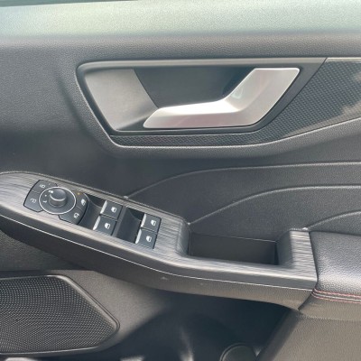 Ford Kuga 2.5 Duratec 14.4kWh Black Package Edition CVT 5dr