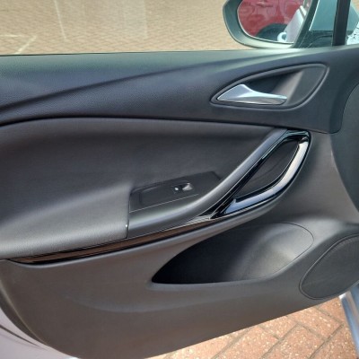 Vauxhall Astra 1.4i Turbo Elite Nav 5dr