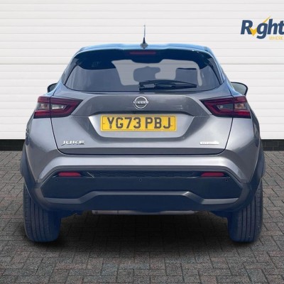 Nissan Juke 1.6 N-Connecta Auto 5dr