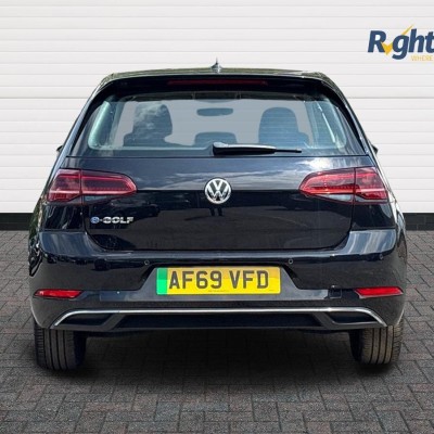Volkswagen E-Golf 35.8kWh e-Golf Auto 5dr
