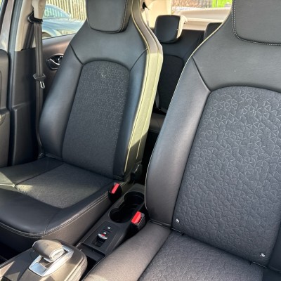 Renault ZOE R135 EV50 52kWh Iconic Boost Charge Automatic