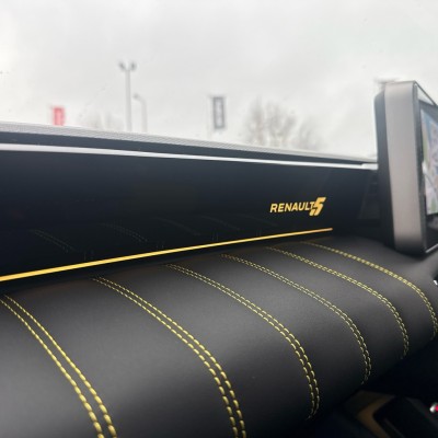 Renault 5 E-Tech electric 90kW Iconic Five Urban Range 40kWh