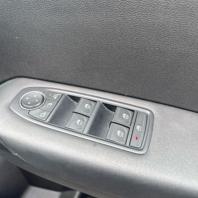 Renault Captur 1.6 E-Tech Evolution Automatic