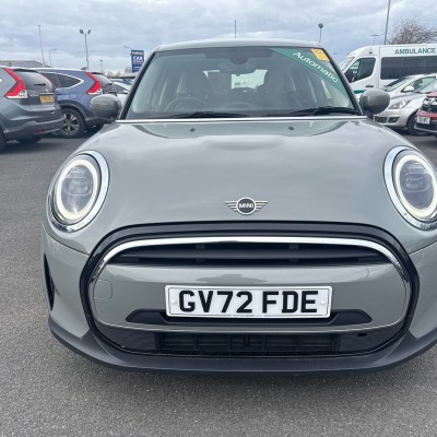 Mini Hatch 1.5 Classic Automatic