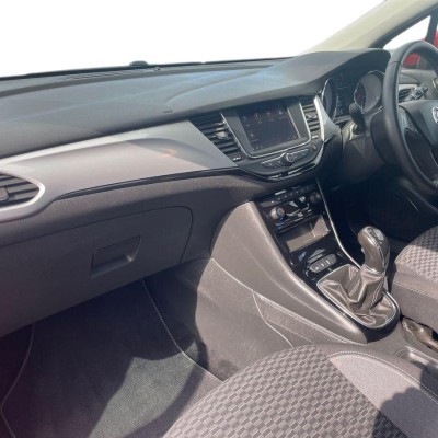 Vauxhall Astra 1.2 Turbo SRi 5dr