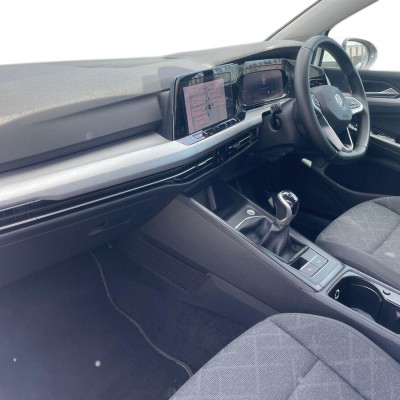 Volkswagen Golf 1.0 TSI Life 5dr