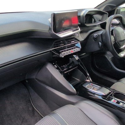 Peugeot 208 50kWh GT Auto 5dr (7.4kW Charger)