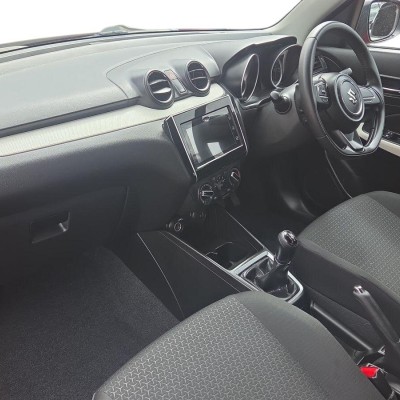 Suzuki Swift 1.0 Boosterjet SZ-T 5dr