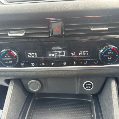 Nissan Qashqai 1.3 Dig-T Mhev Acenta Premium