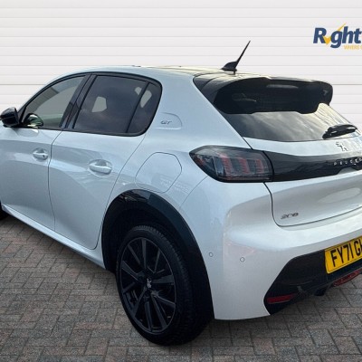 Peugeot 208 1.2 Pure Tech Gt Premium Automatic