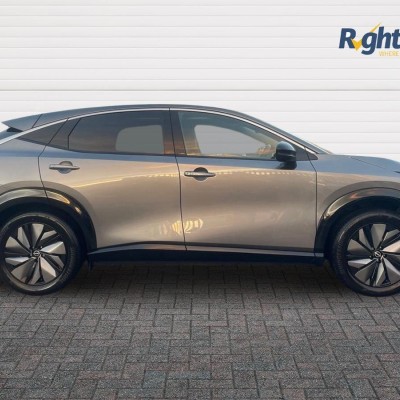 Nissan ARIYA 63kWh Advance Auto 5dr 7.4kW Charger