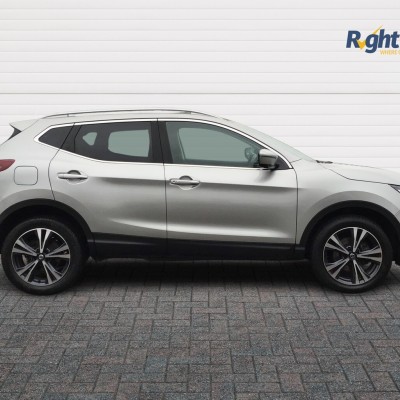 Nissan Qashqai 1.3 Dig-T N-Connecta