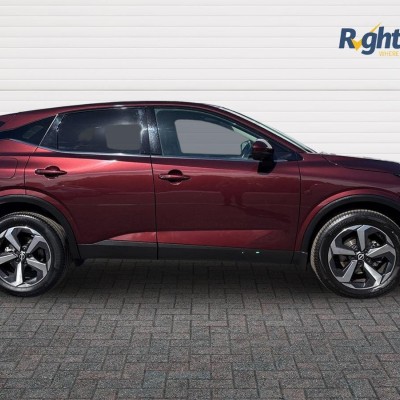 Nissan Qashqai 1.3 DIG-T MHEV N-Connecta 5dr