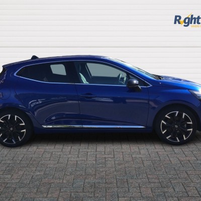 Renault Clio 1.6 E-TECH techno Auto Euro 6 (s/s) 5dr