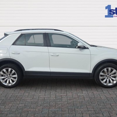 Volkswagen T-Roc 1.0 TSI SE 5dr