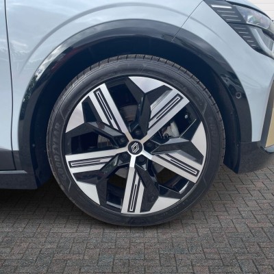 Renault Megane E-Tech 60kWh launch edition Auto 5dr