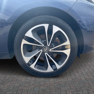 Renault Zoe R135 EV50 52kWh Iconic Auto 5dr (Boost Charge)