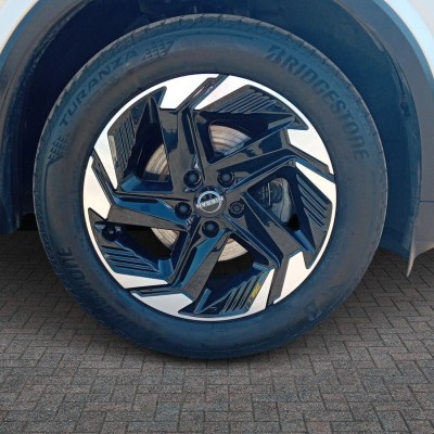Nissan Qashqai 1.3 DIG-T MHEV N-Connecta 5dr