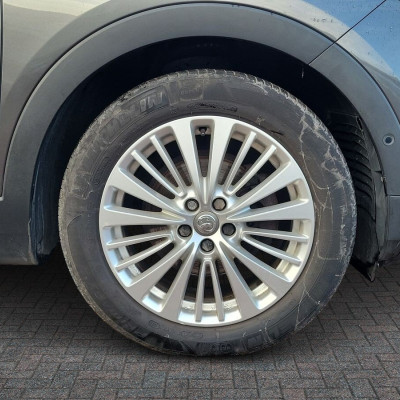 Vauxhall Grandland 1.6 Turbo D BlueInjection Tech Line Nav 5dr