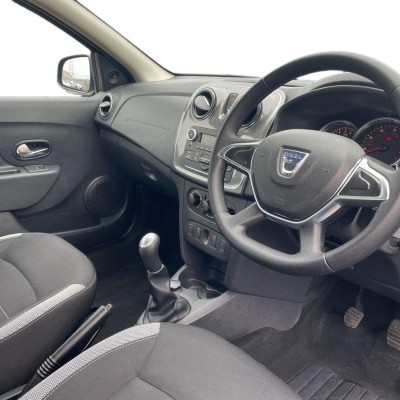 Dacia Sandero Stepway 0.9 TCe Essential Euro 6 (s/s) 5dr