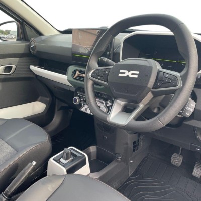 Dacia Spring 100 24.3kWh EXTREME Auto 5dr