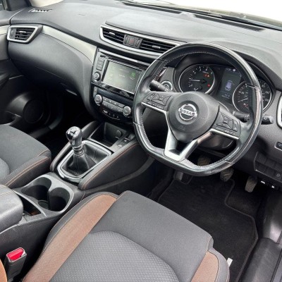 Nissan Qashqai 1.3 DIG-T N-Motion 5dr