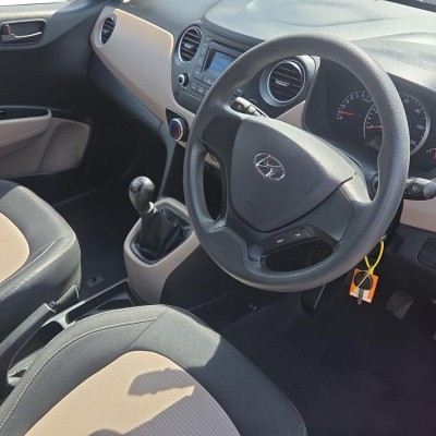 Hyundai i10 1.0 S 5dr