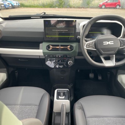 Dacia Spring 100 24.3kWh EXTREME Auto 5dr
