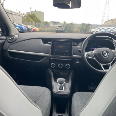 Renault Zoe R135 EV50 52kWh Iconic Auto 5dr (Rapid Charge)