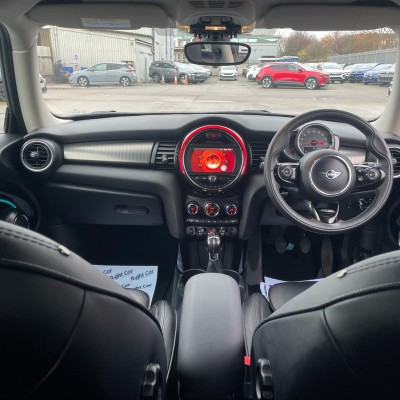 Mini Hatch 1.5 Exclusive