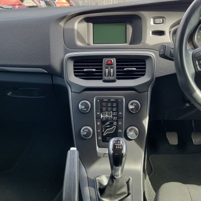 Volvo V40 1.6 T2 ES 5dr