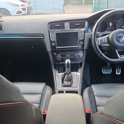 Volkswagen Golf 2.0 TSI BlueMotion Tech GTI Performance DSG 5dr