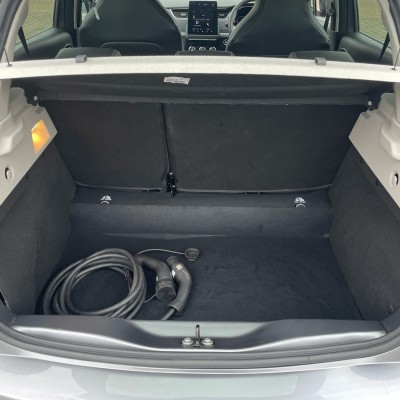 Renault ZOE R135 EV50 52kWh Iconic Boost Charge