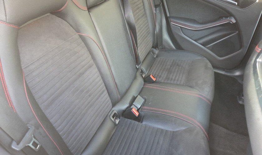 Mercedes-benz Gla 200 Amg Line Executiv