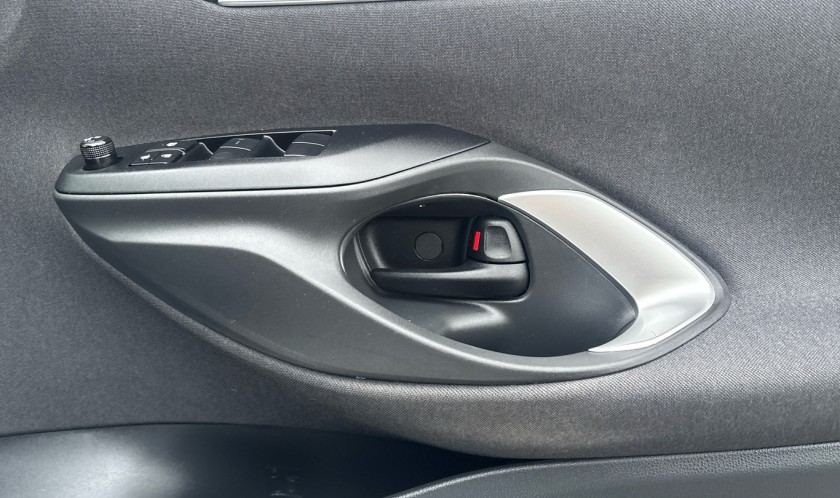 Toyota Yaris 1.5 Design Hev Cvt