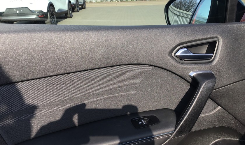 Renault Captur 1.6 E-Tech Esprit Alpine Automatic