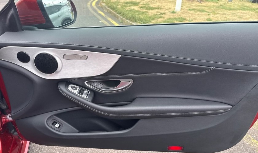 Mercedes C Class 2.0 C300 AMG Line (Premium) G-Tronic+ 2dr