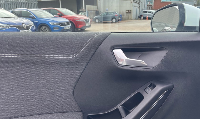 Ford Puma 1.0T EcoBoost MHEV Titanium 5dr