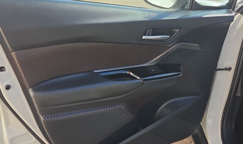 Toyota C-Hr Excel Hev Cvt