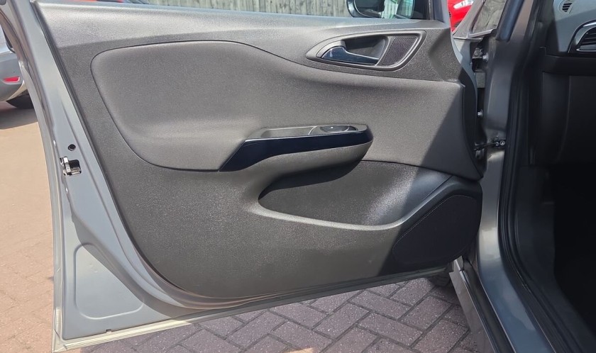Vauxhall Corsa 1.4i ecoTEC Limited Edition 5dr