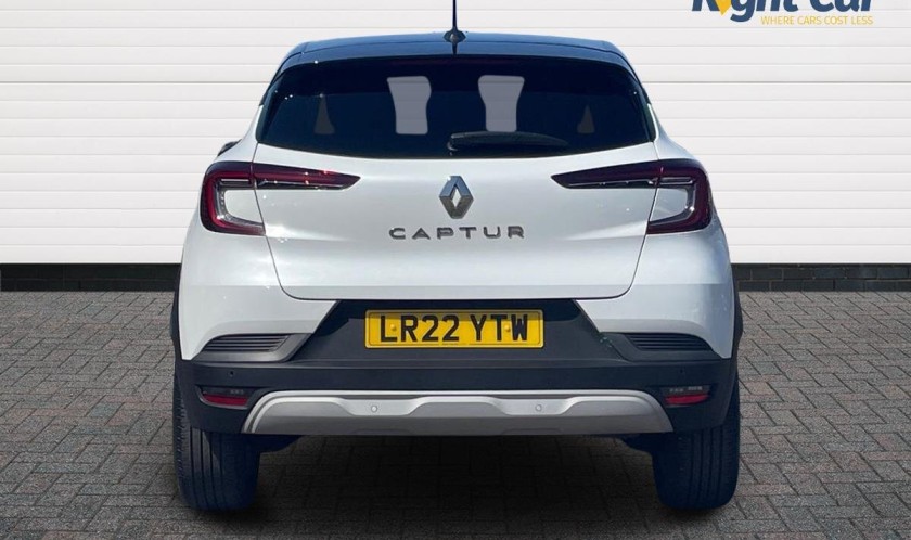 Renault Captur 1.3 TCe Iconic EDC 5dr
