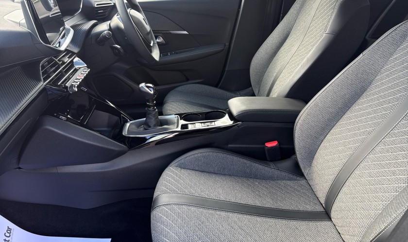 Peugeot 208 1.2 PureTech Allure 5dr