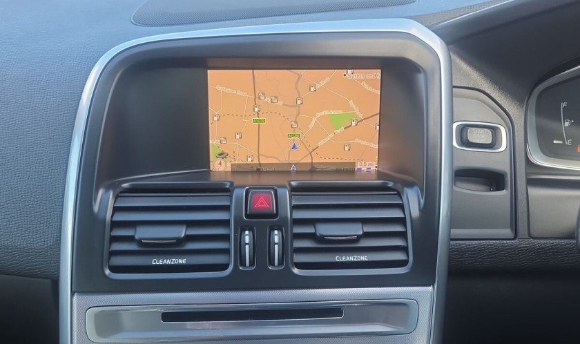 Volvo XC60 2.4 D5 SE Lux Nav Auto AWD 5dr