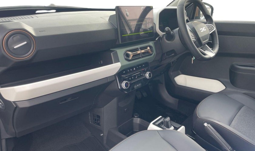 Dacia Spring 100 24.3kWh EXTREME Auto 5dr