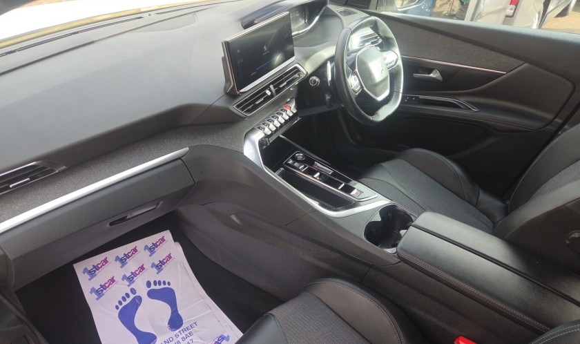 Peugeot 3008 1.5 BlueHDi Allure Premium + EAT 5dr