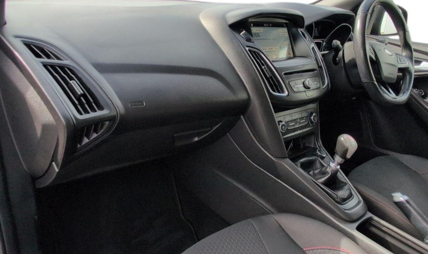 Ford Focus 1.5 TDCi ST-Line 5dr