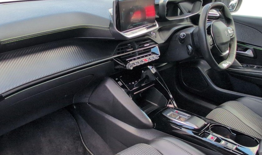 Peugeot 208 50kWh GT Auto 5dr (7.4kW Charger)