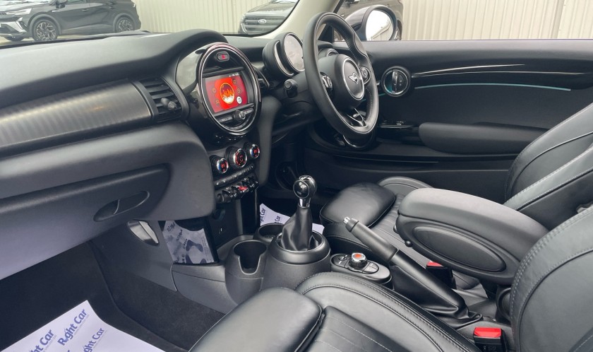 Mini Hatch 1.5 Exclusive