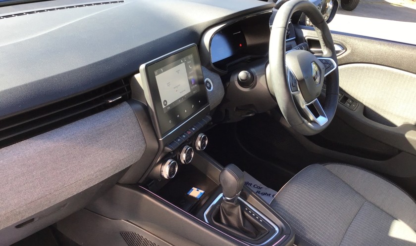 Renault Clio 1.6 E-TECH techno Auto Euro 6 (s/s) 5dr